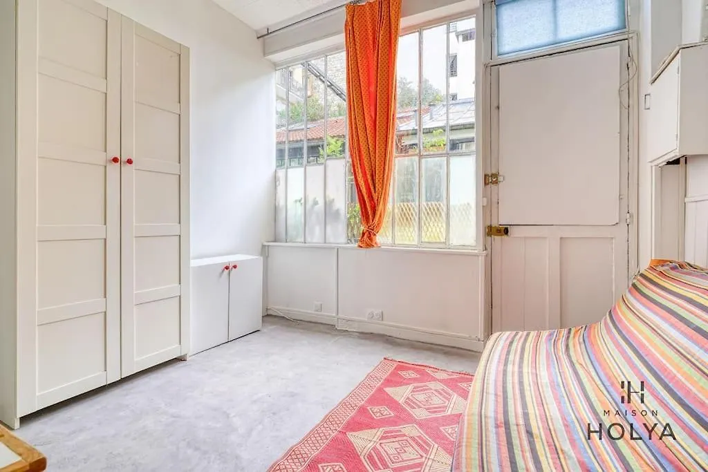 Apartment Place De La Nation - Le Refuge Des Artistes - 187C Paris France
